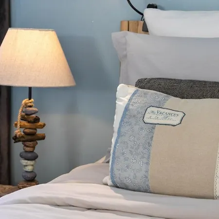L'oustalet Des Marres Bed & Breakfast *